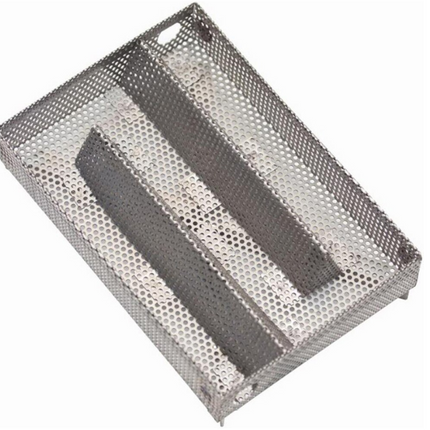 A-MAZE-N A-MAZE-N Smoker Maze