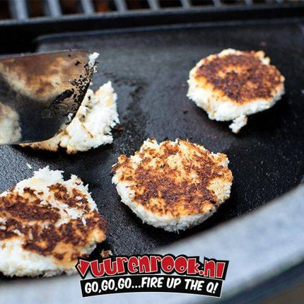 Big Green Egg Half Moon Cast Iron Plancha Griddle – Vuur Rook