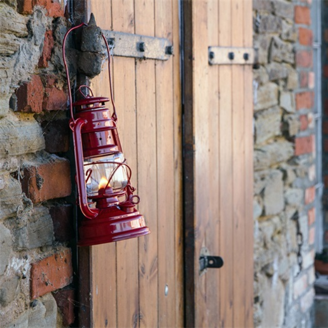 Feuerhand Original Feuerhand Stormlantaarn Robijn Rood