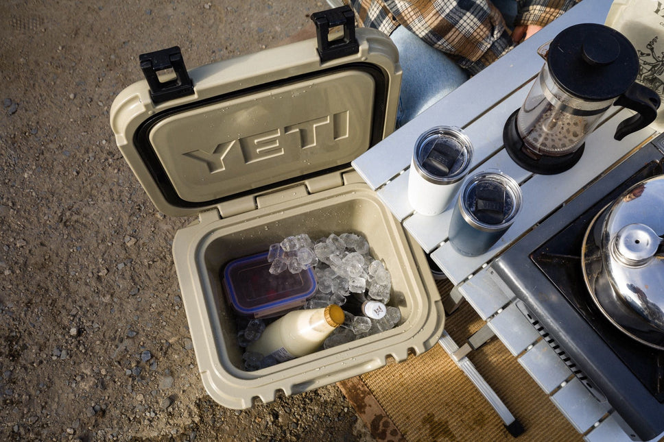 Yeti Roadie 24 Hard Cooler Tan