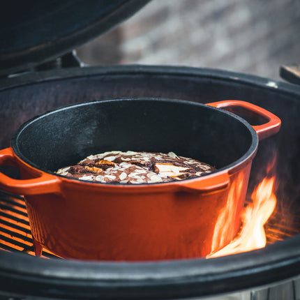 The Windmill Premium Dutch Oven 4.5 quarts Limited Edition Enameled