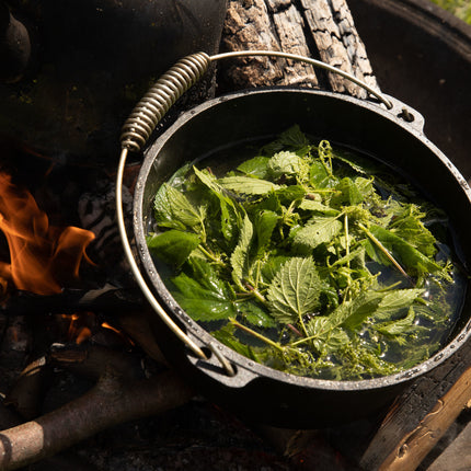 The Windmill Dutch Oven 4.5 quarts With Legs