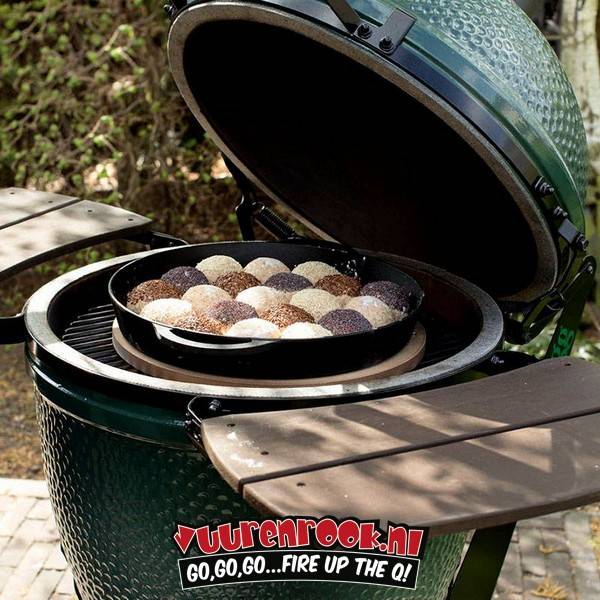 Big Green Egg Small + Nest + Cover