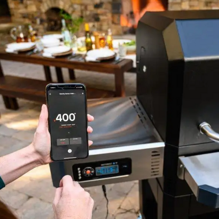 Masterbuilt Gravity Series™ 800 Digitaler Holzkohlegrill + Grill + Räucherofen