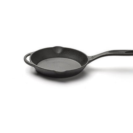 Barebones Cast Iron Skillet 2 quarts