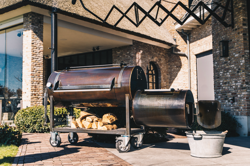 Prins Barbecue Pit Dutch Smoker