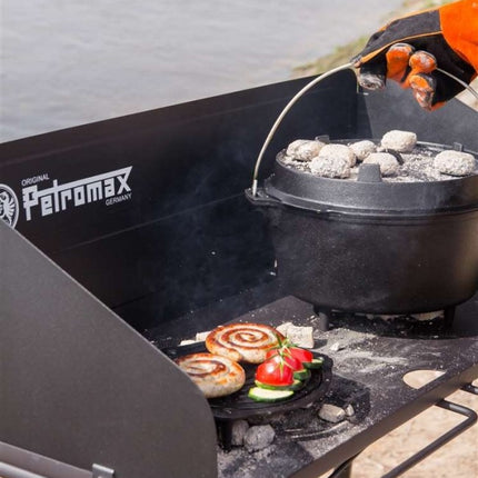 Petromax Dutch Oven Tafel fe90