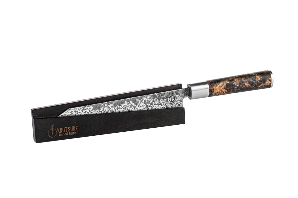 Forged Limited Edition Kiritsuke Mes met Cover