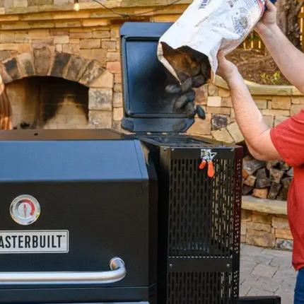 Masterbuilt Masterbuilt Gravity Series™ 800 Digital Charcoal Griddle + Grill + Smoker