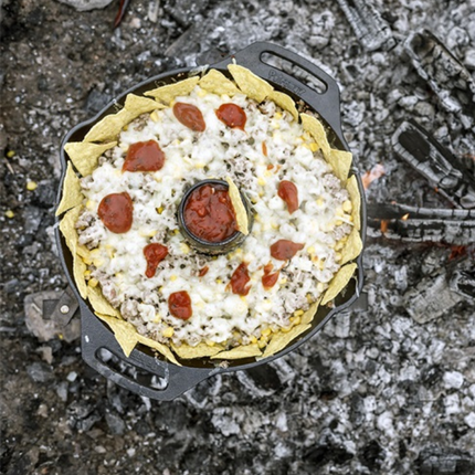 Petromax Petromax Cast Iron Turkey / Chicken Sitter 30cm