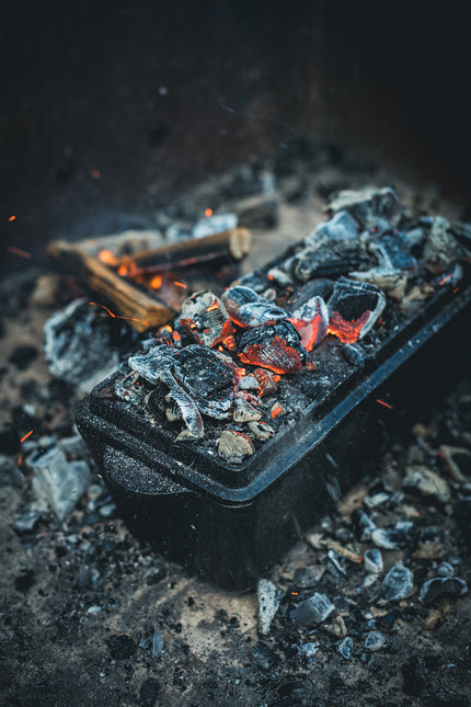 The Windmill Cast Iron The Windmill Loaf 'n Bread Dutch Oven