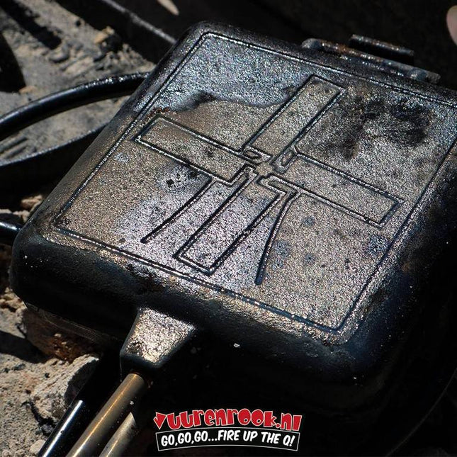 The Windmill Cast Iron The Windmill  Sandwich Pie Iron