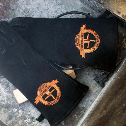 The Windmill Cast Iron The Windmill set van 2 lederen BBQ handschoenen