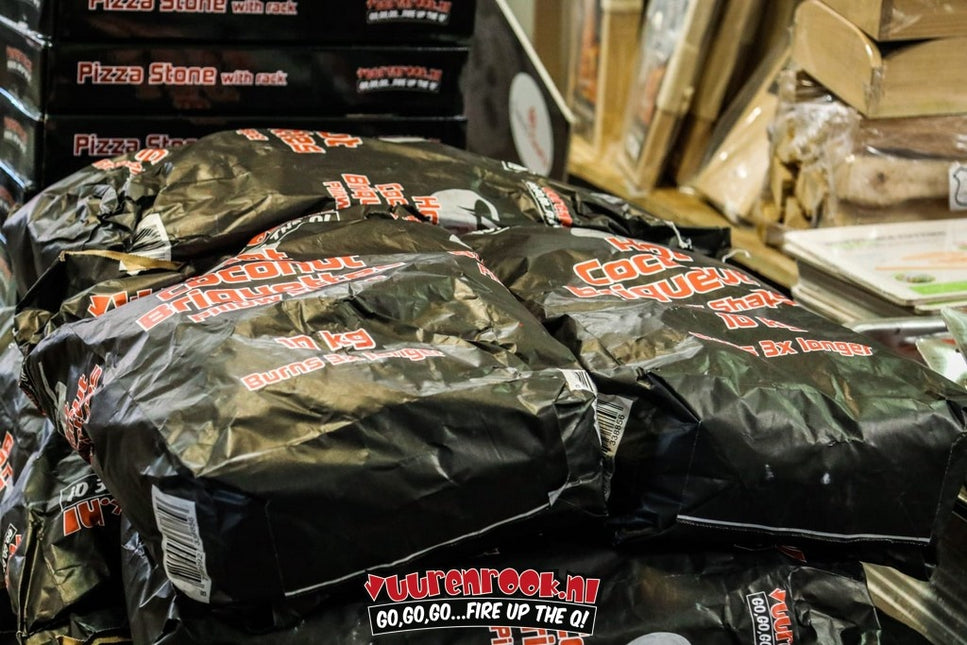 Vuur & Rook Transport Damage: Vuur&Rook Hot Coconut Briketten Pillow Shape 10 kg