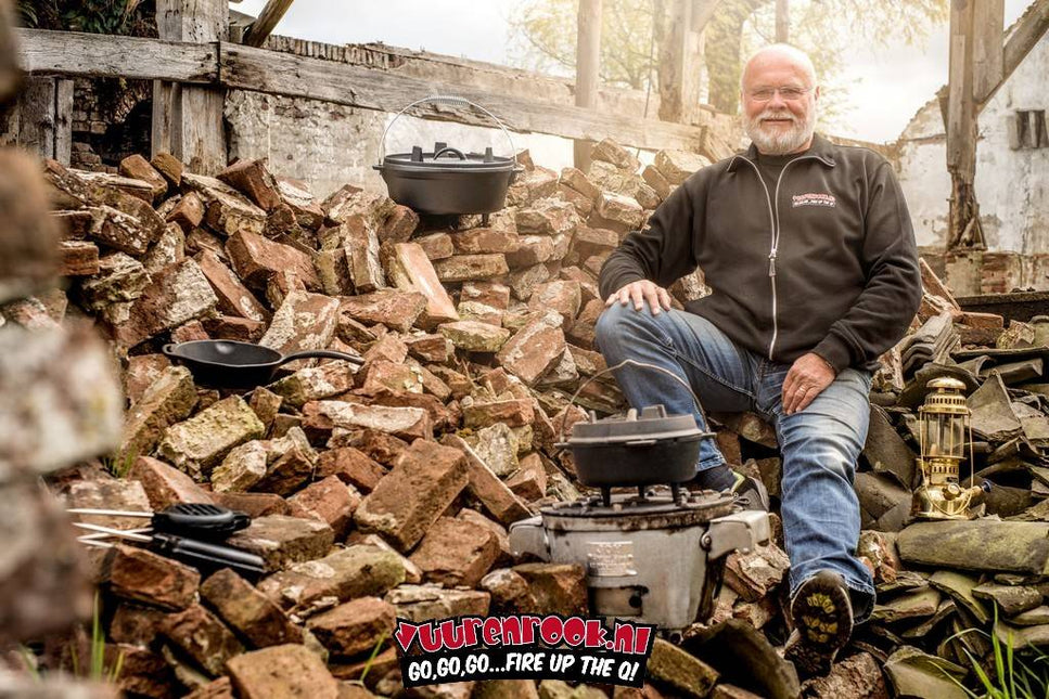 Vuur & Rook Vuur en Rook Pre-Seasoned Cast Iron  Hamburger Iron (RVS stelen)