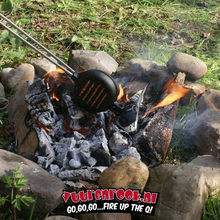 Vuur & Rook Vuur en Rook Pre-Seasoned Cast Iron  Hamburger Iron (RVS stelen)