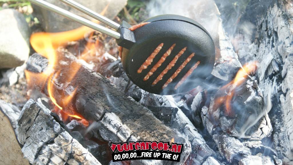 Vuur & Rook Vuur en Rook Pre-Seasoned Cast Iron  Hamburger Iron (RVS stelen)