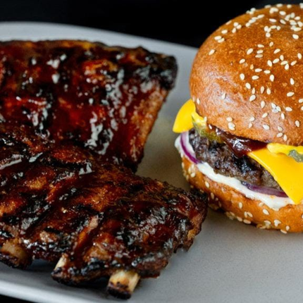 Vuur & Rook Workshops Burger & Ribs