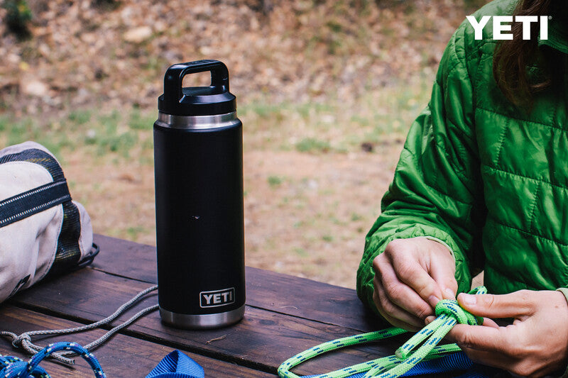 YETI YETI Rambler Bottle Chug Black 26 oz