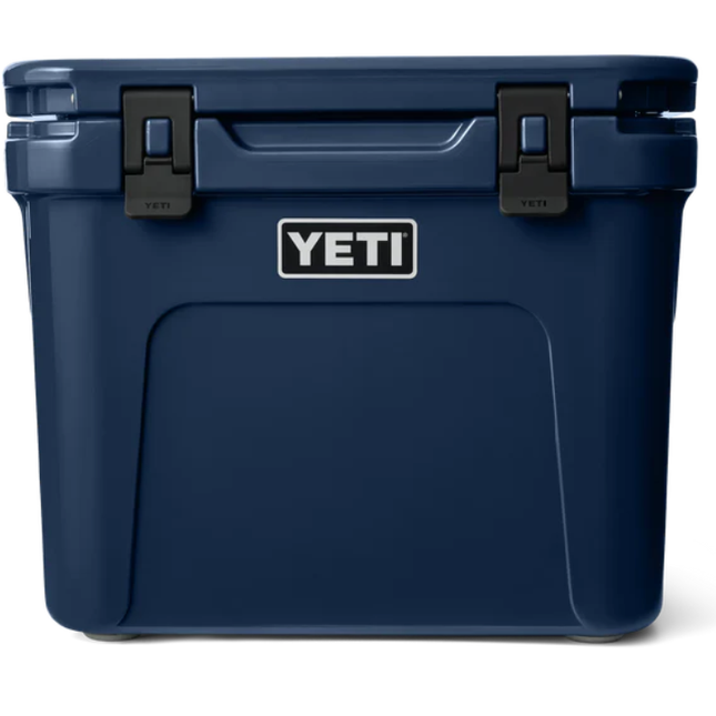 YETI Yeti Roadie 32 Hard Cooler Navy