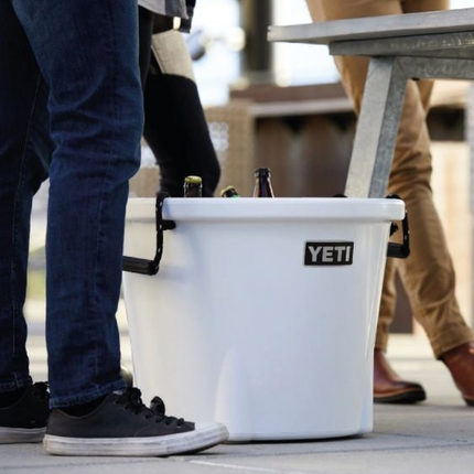 YETI Yeti Tank Ice Bucket 45 White + GRATIS Yeti Rambler Lowball 10 oz Black