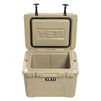 YETI Yeti Tundra 35 Hard Cooler Tan
