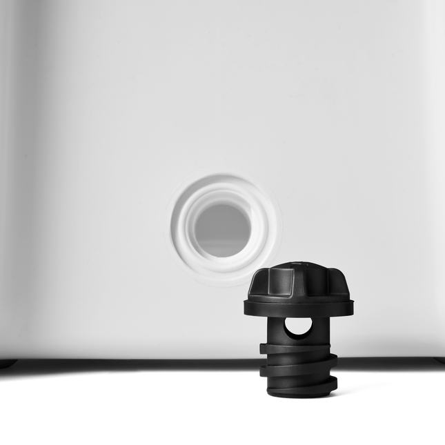 YETI Yeti Tundra 35 Hard Cooler White